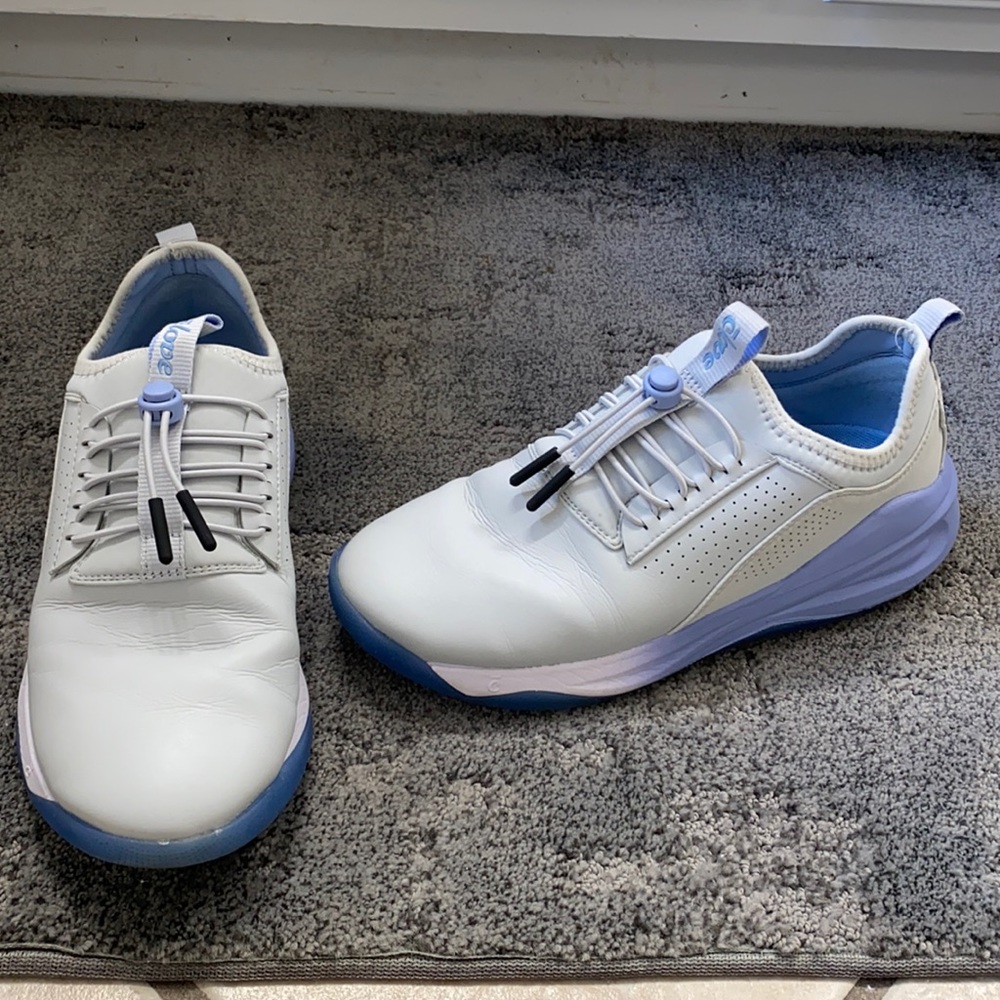 Clove grey matter tennis shoes. Size 8
